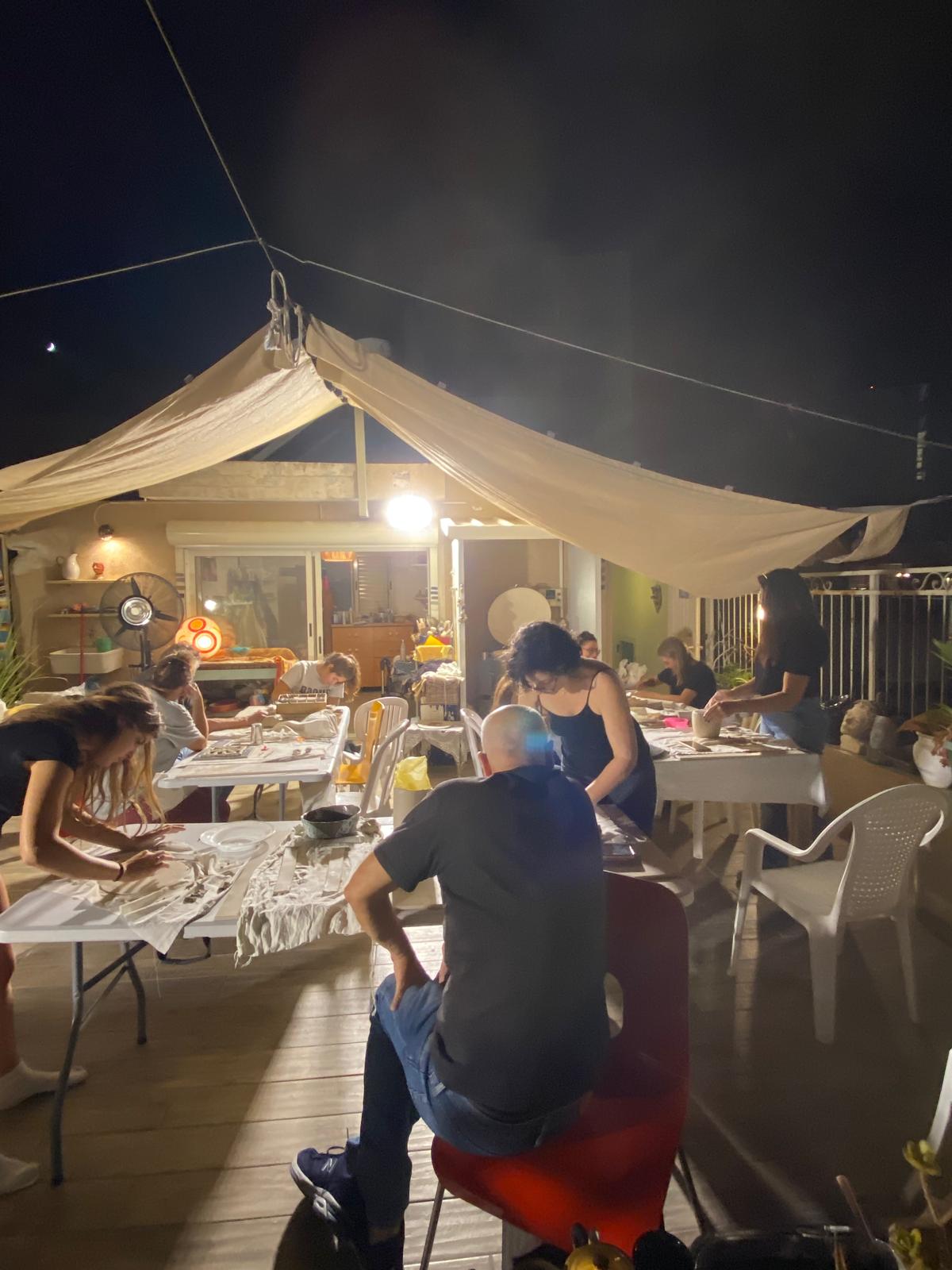 Ceramic workshop on Myriam's Tel Aviv terrace 8