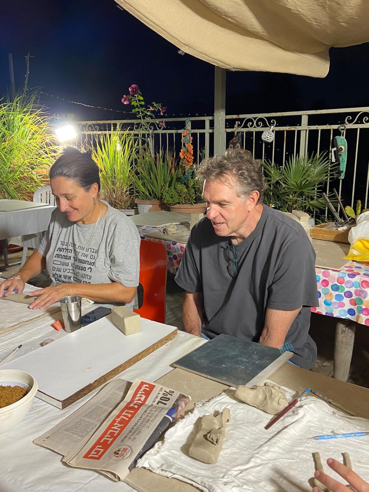 Ceramic workshop on Myriam's Tel Aviv terrace 9
